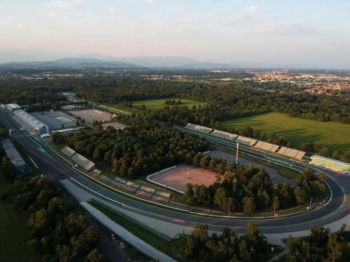 Appartamento Monza-Station Wi-Fi E Smart-Tv. Monza